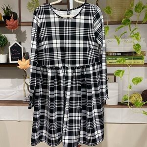 SHEIN 1 X long sleeve black and white plaid dress